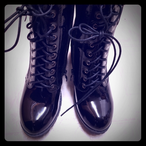 Boots - Picture 1 of 3